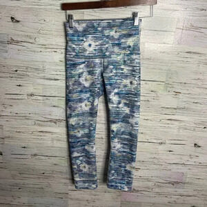 Lululemon  blue white high rise leggings crop size 4